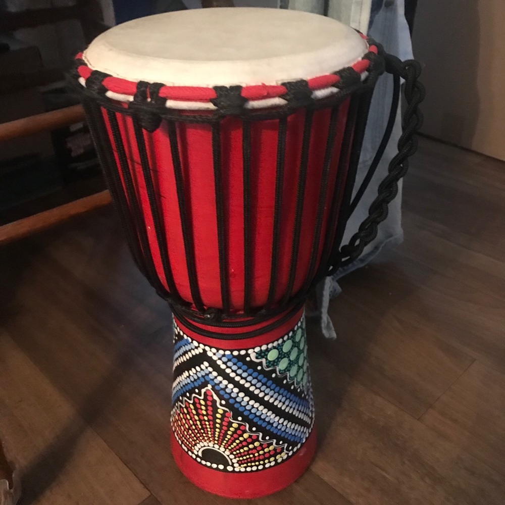 African Djembe (drum) 🎵